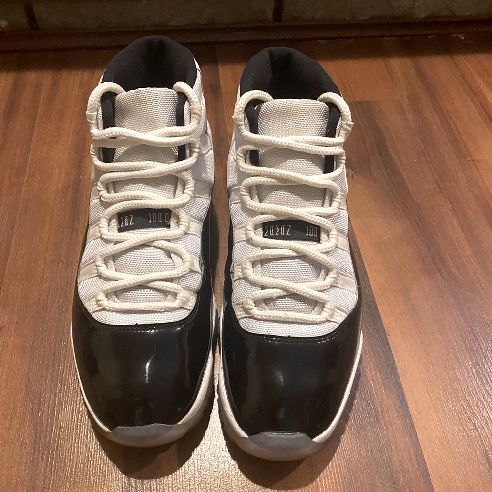 Air Jordan 11 (concord) 2018